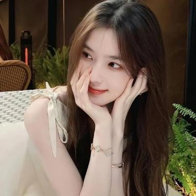 在阳光下腐烂